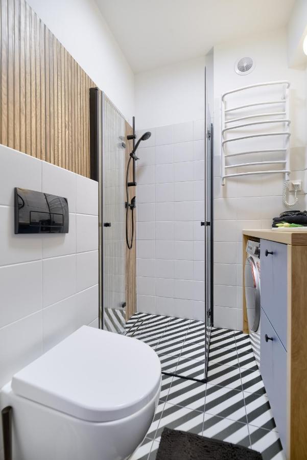 Apartamenty 4 Pory Roku- 200M Plaza, Prywatny Parking Sopot Ngoại thất bức ảnh